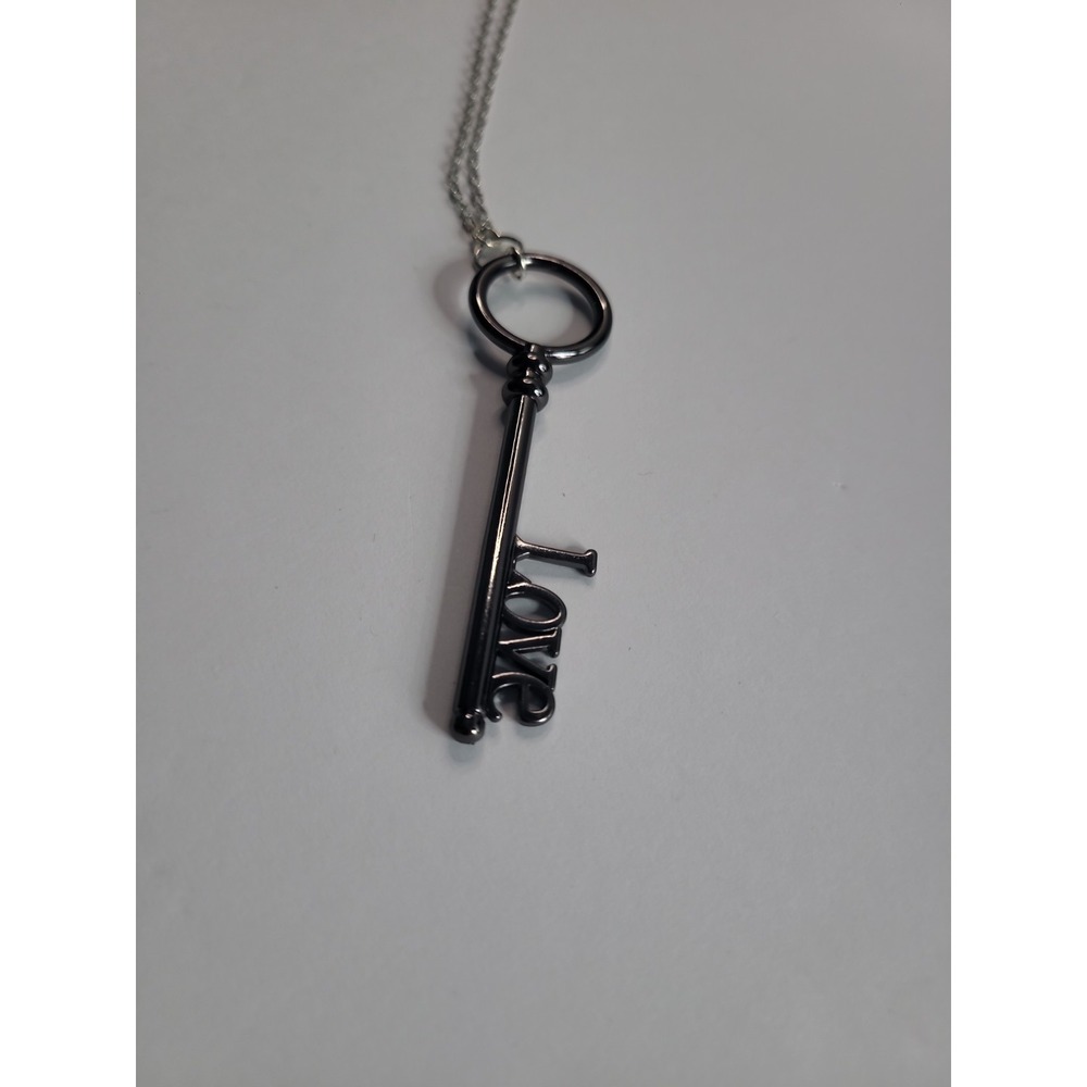 Silver Tone LOVE Skeleton Key Pendant Necklace Romantic Vintage Style Jewelry - Picture 7 of 10